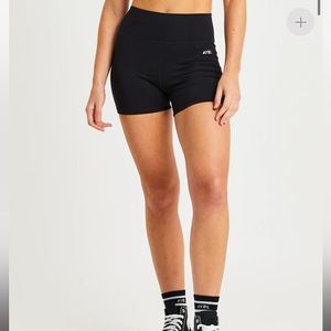 aybl core shorts